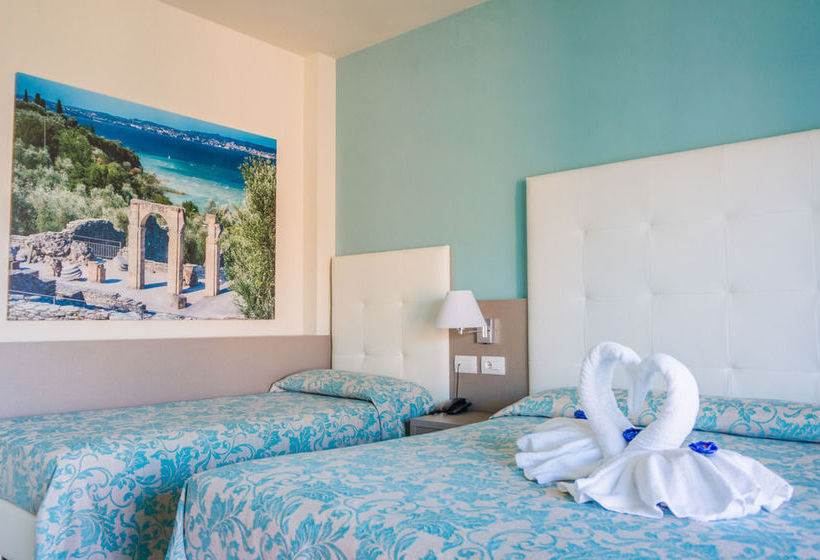 Hotel Holiday  | Sirmione | Brescia | Italy 11