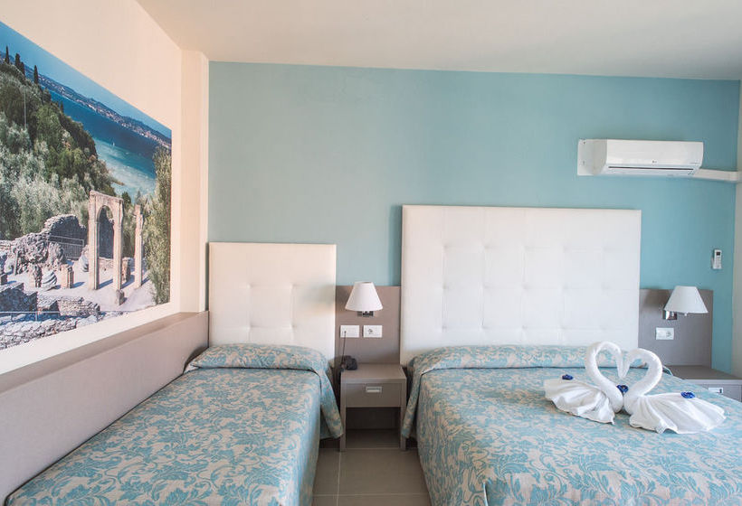 Hotel Holiday  | Sirmione | Brescia | Italy 7