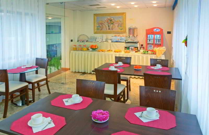 Hotel Recina  | Montecassiano | Macerata | Italia 5