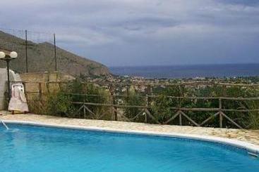 Farmhouse Saint Thorn House  | Palermo | Palermo | Italia 2