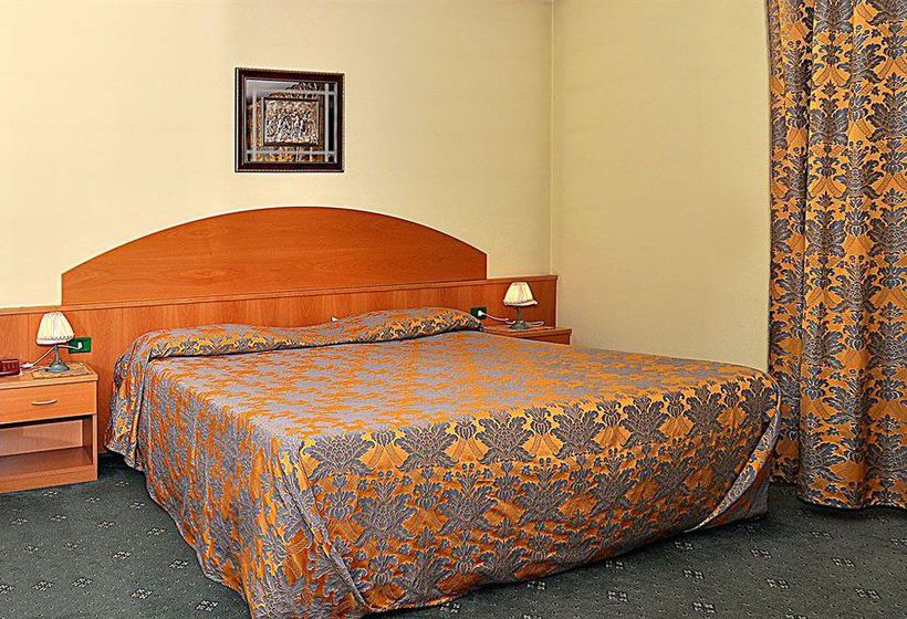 Hotel Ascot Lodging  | Cardano al Campo | Varese | Italia 13