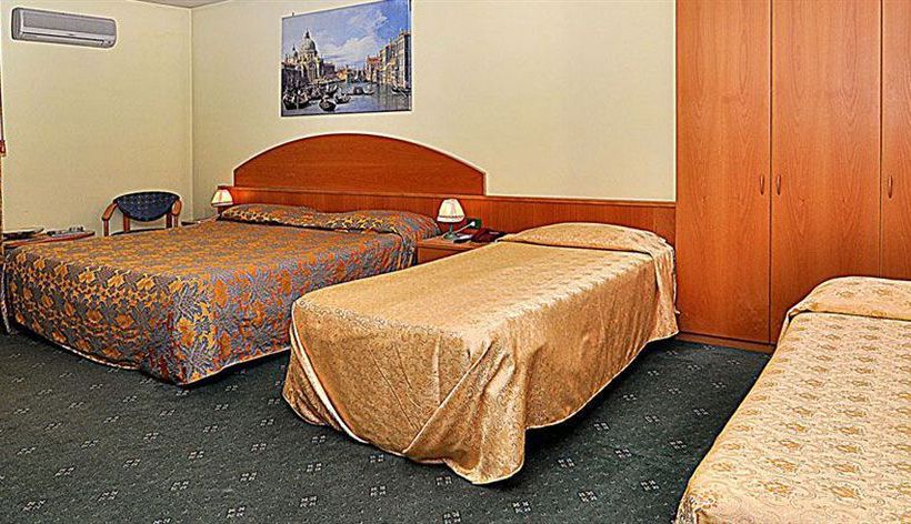 Hotel Ascot Lodging  | Cardano al Campo | Varese | Italia 9