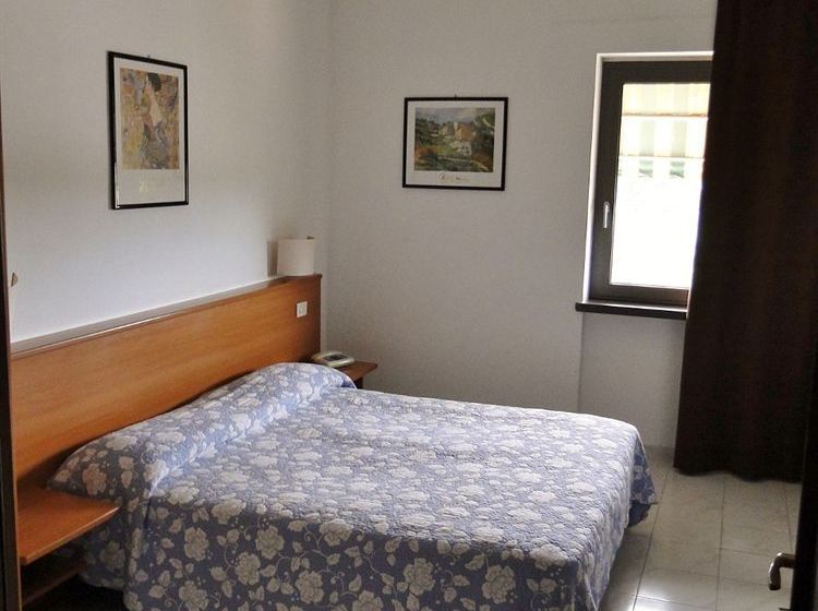 Motel Corsi  | Fiumicino | Roma | Italia 9