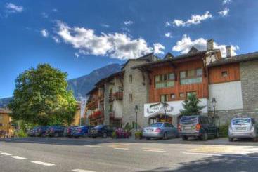 Gran Baita Hotel  | Courmayeur | Aosta | Italia 2
