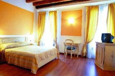 Hotel Alla Corte Rossa