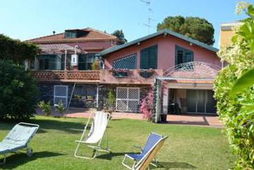 Bed & Breakfast La Casa del Ficus  | Acireale | Catania | Italia 1