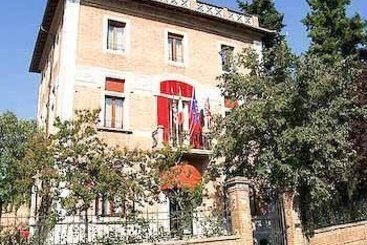 Hotel Villa Elda Siena