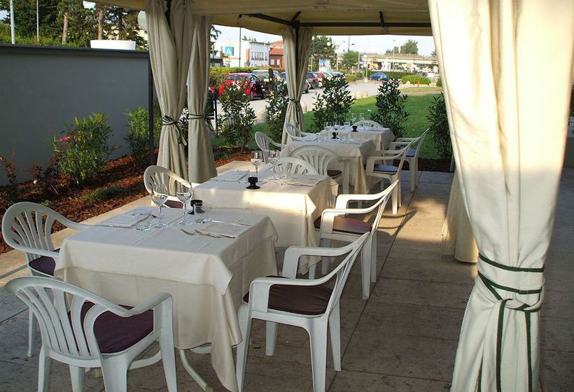 Hotel San Marco & Formula Club  | Ponte Taro | Parma | Italy 4