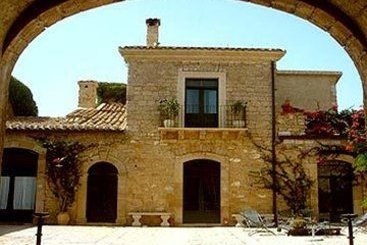 Hotel Farm Camp Butera  | Butera | Caltanissetta | Italia 1