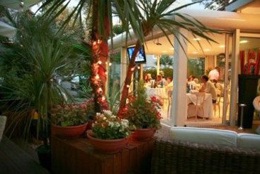 Hotel Bengasi  | Rimini | Rimini | Italia 7