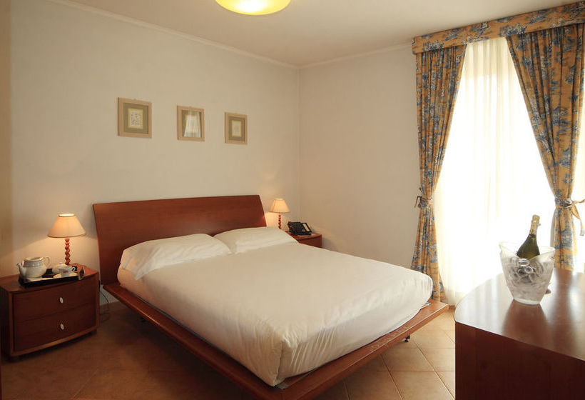 Crosti Hotel  | Roma | Roma | Italia 17