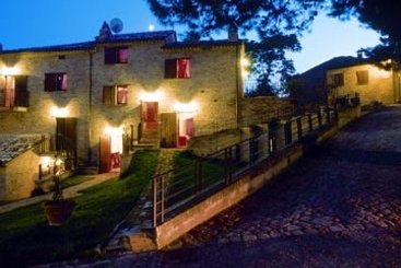 Hotel 2 Campanili Relais Montemaggiore al Metauro