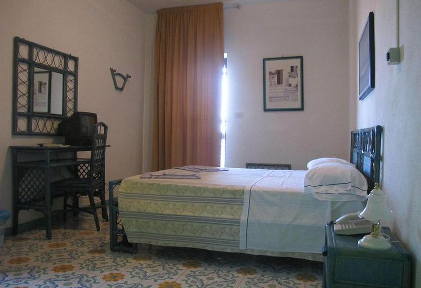 Hotel Phenicusa  | Isola Filicudi | Messina | Italia 1