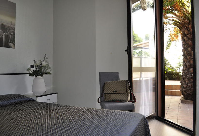 Hotel Est  | Piombino | Livorno | Italia 16