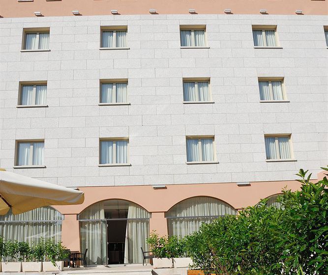 Hotel For You  | Olbia | Sardegna | Italia 1