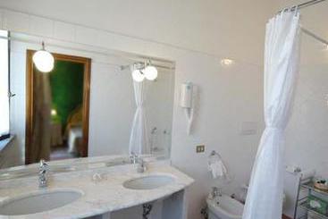 Il Borgo Di Villa Bossi Pucci  | Montespertoli | Florence | Italy 4