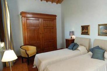 Il Borgo Di Villa Bossi Pucci  | Montespertoli | Florence | Italy 5