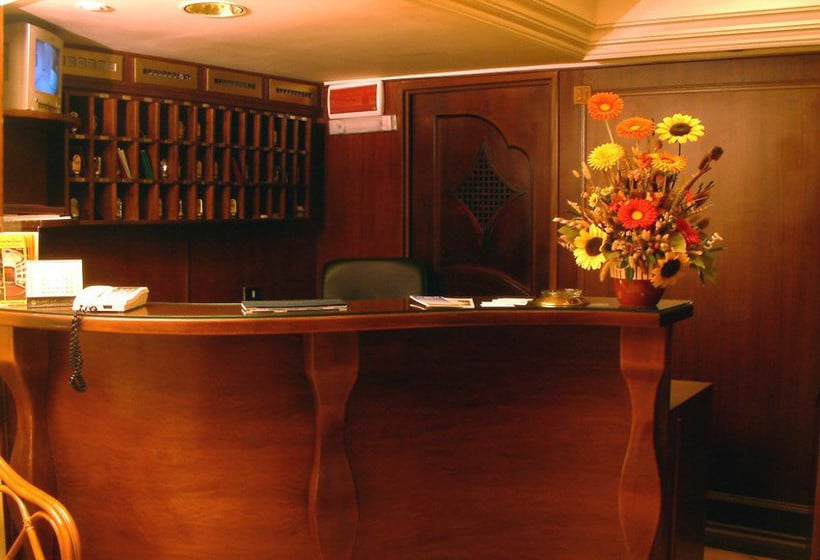 Guiren Hotel  | Napoli | Napoli | Italia 1