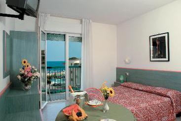 Hotel Storione Lido di Jesolo Venecia