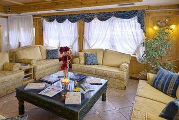 Hotel Dolasilla  | Vigo di Fassa | Trento | Italia 15