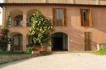 Hotel Agriturismo Vocabolo Palazzo  | Solomeo | Perugia | Italy 3