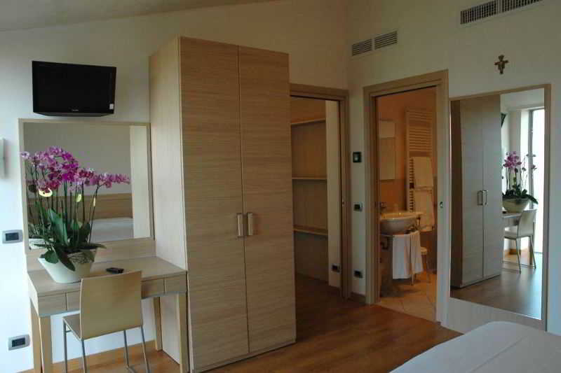 Hotel Rivus Peschiera del Garda Verona