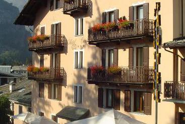 Hotel Centrale  | Courmayeur | Aosta | Italia 1
