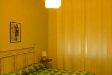 Hostal Ostello Le Sirene Sorrento