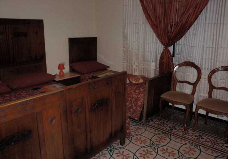 Bed and Breakfast A Casa Doina Airport  | Pisa | Pisa | Italia 12