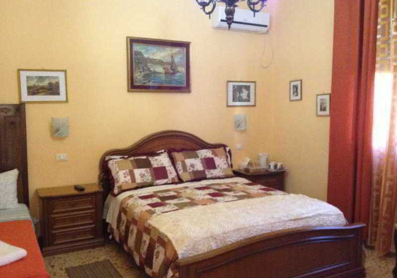 Bed and Breakfast A Casa Doina Airport  | Pisa | Pisa | Italia 13