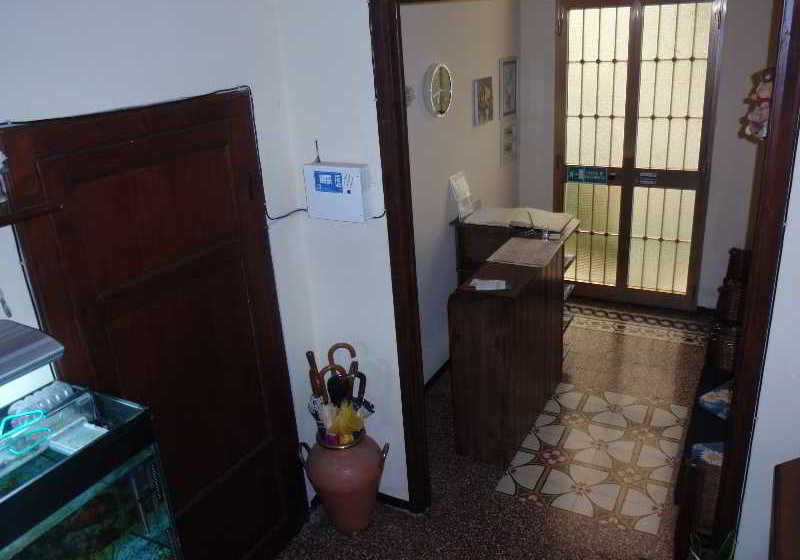 Bed and Breakfast A Casa Doina Airport  | Pisa | Pisa | Italia 7