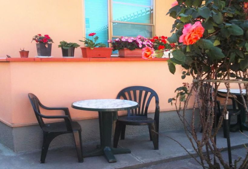 Bed and Breakfast A Casa Doina Airport 2  | Pisa | Pisa | Italia 2