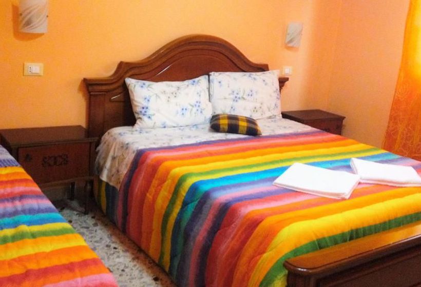 Bed and Breakfast A Casa Doina Airport 2  | Pisa | Pisa | Italia 8