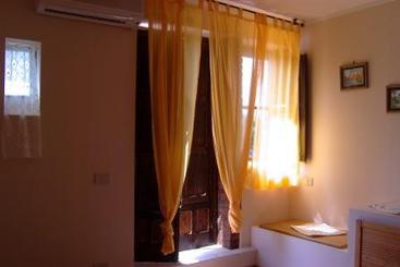Bed & Breakfast La Finestra Sul Parco  | Cefalu | Palermo | Italia 3