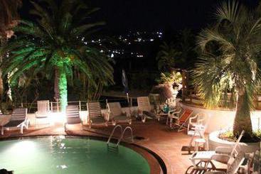 Paco Residence Apartamentos  | Forio d'Ischia | Napoli | Italia 3