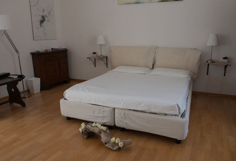 Bed and Breakfast Le Vie Del Centro  | Cagliari | Sardegna | Italia 15
