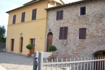 L Albergaccio   | Siena | Siena | Italia 1