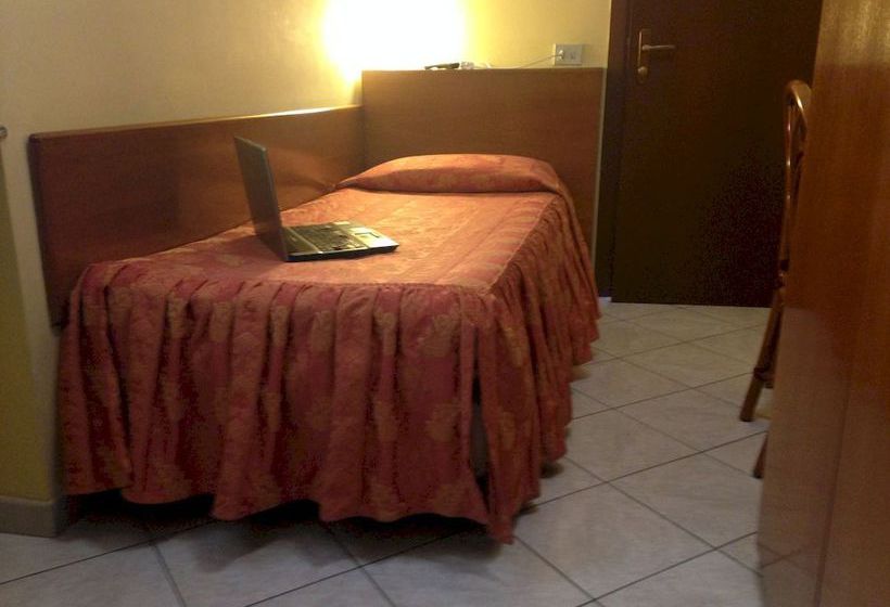 Hotel La Caravella  | Milano | Milano | Italia 10