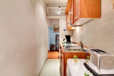 The Retreat  | Roma | Roma | Italia 1