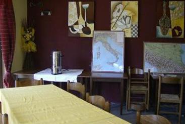 Hotel Ostello Le Tre Corone  | Calendasco | Piacenza | Italia 2