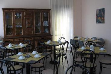 Ostello Don Zermani  | Piacenza | Piacenza | Italia 4