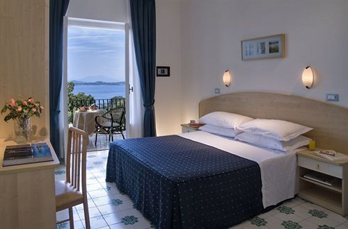 Hotel Villa Ireos  | Ischia | Napoli | Italia 15