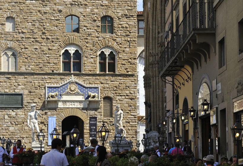 Luxury Apartments Piazza Signoria  | Firenze | Florence | Italia 2