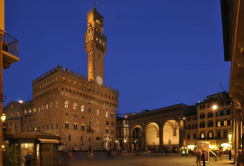 Luxury Apartments Piazza Signoria  | Firenze | Florence | Italia 3