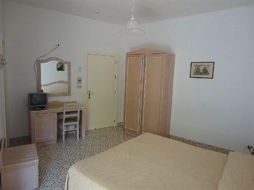 Hotel Candia  | Casamicciola Terme-Isole Ischia | Napoli | Italia 13