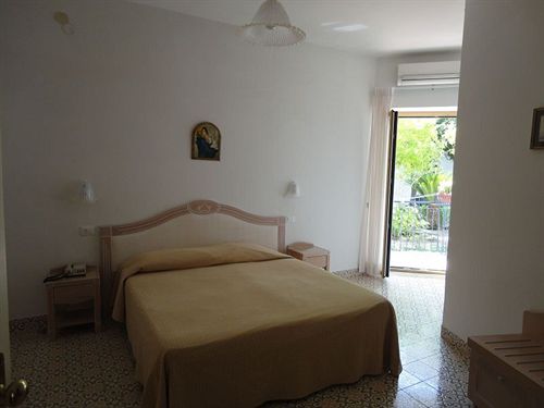 Hotel Candia  | Casamicciola Terme-Isole Ischia | Napoli | Italia 3