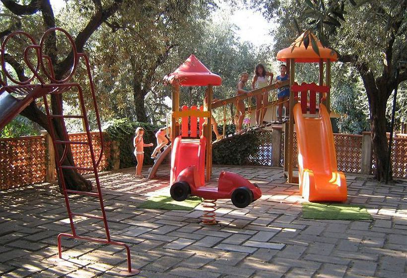 Villaggio Turistico - Bungalows Bleu Village Meta