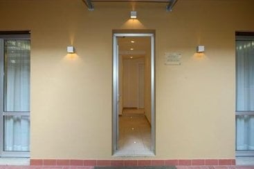 Apartamentos Astoria Bolonia