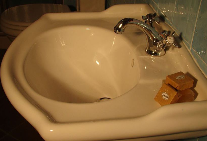 Borgo Tepolini Bed & Breakfast Castel del Piano