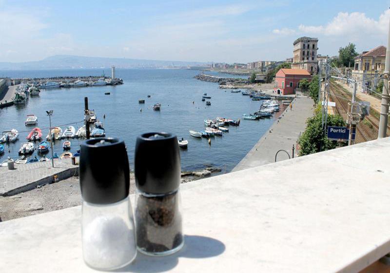 Hotel Bayard Rooms  | Napoli | Napoli | Italia 10